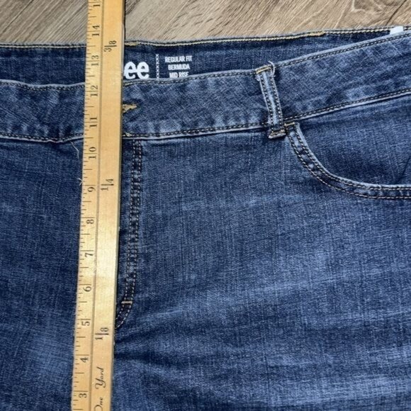 Lee Womens Bermuda Mid Rise Regular Fit Jean Shorts 26W - Picture 7 of 8